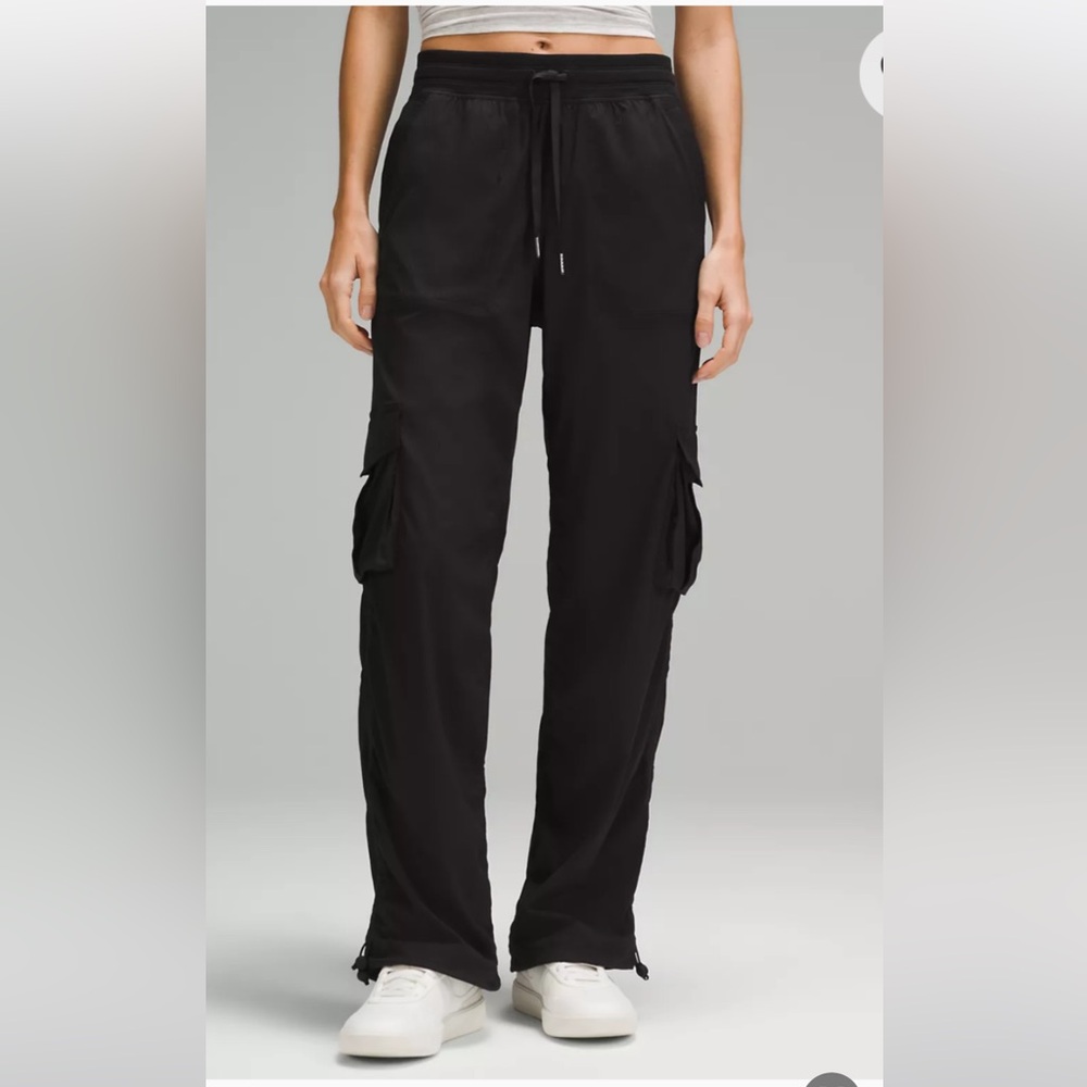 COPY - LuLulemon dance studio cargo pants